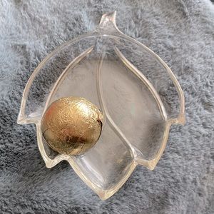 Tulip / Maple leaf candy/nut dish (Vintage)